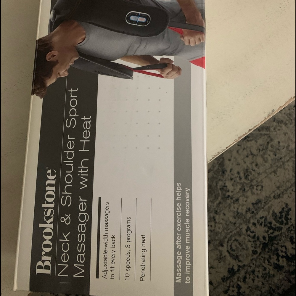 Brookstone Neck & Shoulder Massager /  Heat